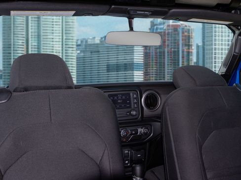 Used 2021 Jeep Wrangler Willys image 16