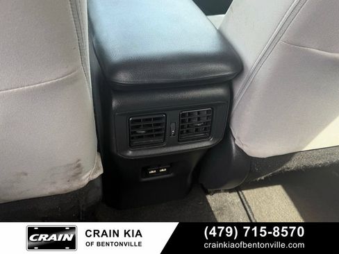 Used 2021 Toyota RAV4 XLE FWD image 27
