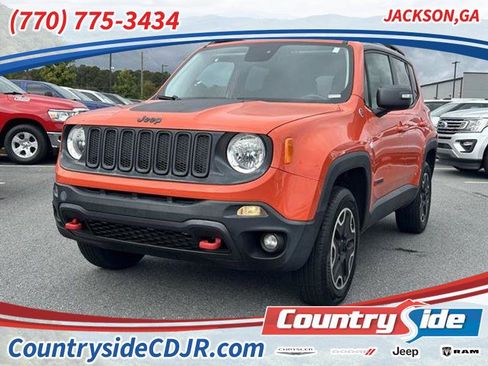 Used 2016 Jeep Renegade Trailhawk w/ Premium Trailhawk Package image 1