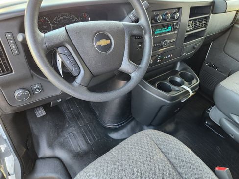 New 2025 Chevrolet Express 2500 w/ Driver Convenience Package image 27