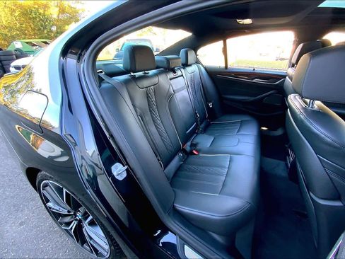 Used 2023 BMW M550i xDrive M550i xDrive w/ Executive Package image 20