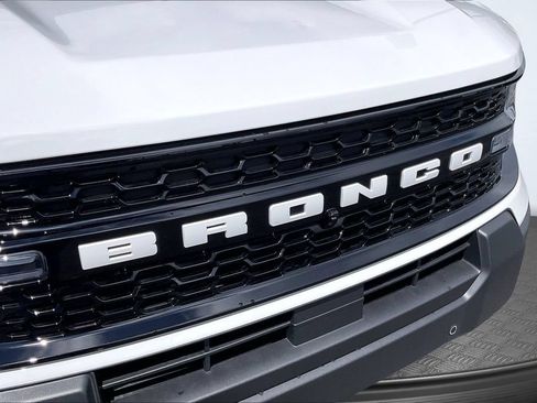 Used 2025 Ford Bronco Sport Outer Banks w/ Outer Banks Tech Package+ AWD/4WD image 34