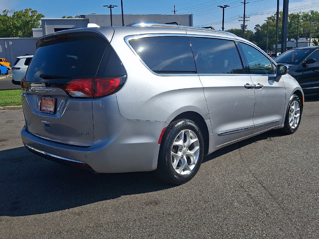 Certified 2020 Chrysler Pacifica Limited FWD image 6