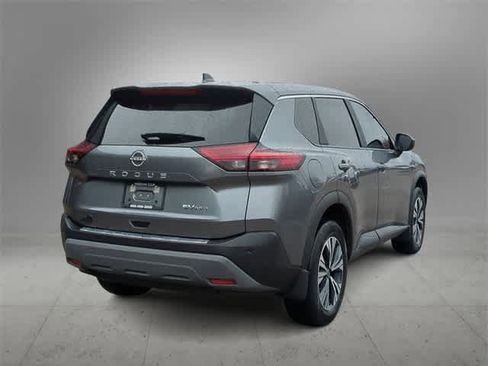 Used 2023 Nissan Rogue SV image 8