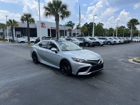 Used 2024 Toyota Camry XSE w/ Driver Assist Package FWD image 2