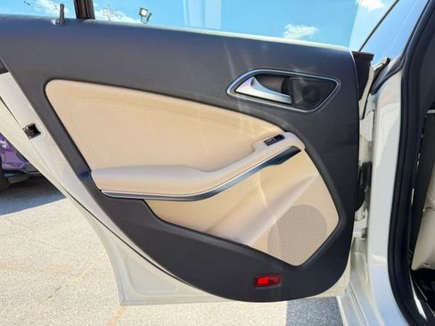 Used 2017 Mercedes-Benz CLA 250 image 12