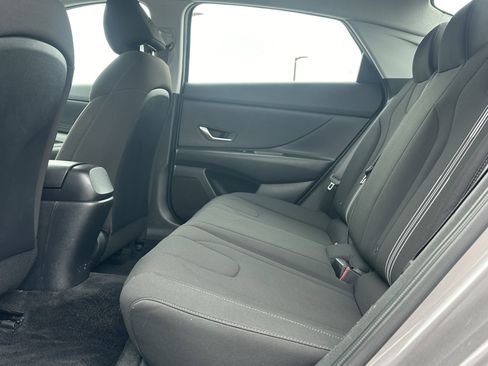Used 2023 Hyundai Elantra SEL w/ Cargo Package image 21