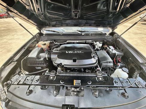 Used 2021 Chevrolet Colorado W/T w/ WT Convenience Package image 28