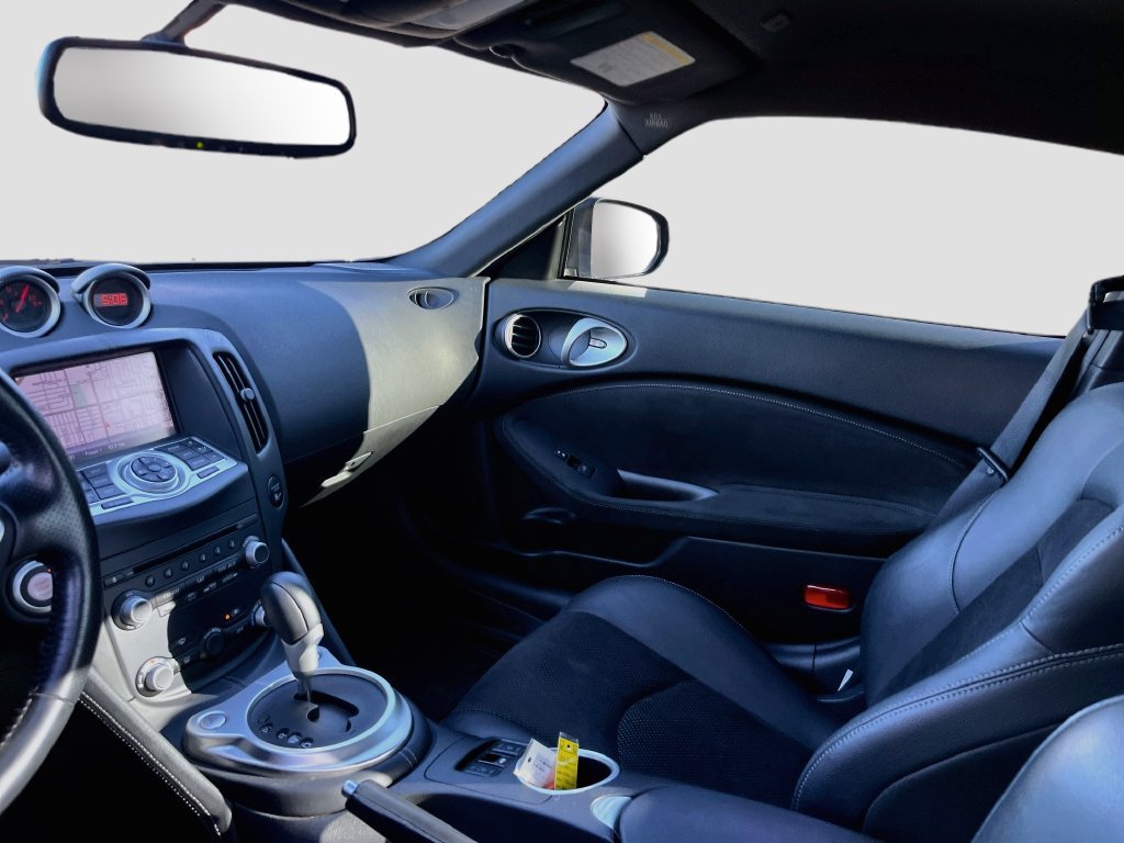 Used 2020 Nissan 370Z Touring Sport RWD image 24