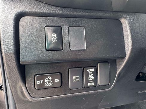 Certified 2022 Toyota Tacoma TRD Sport w/ Technology Package AWD/4WD image 30