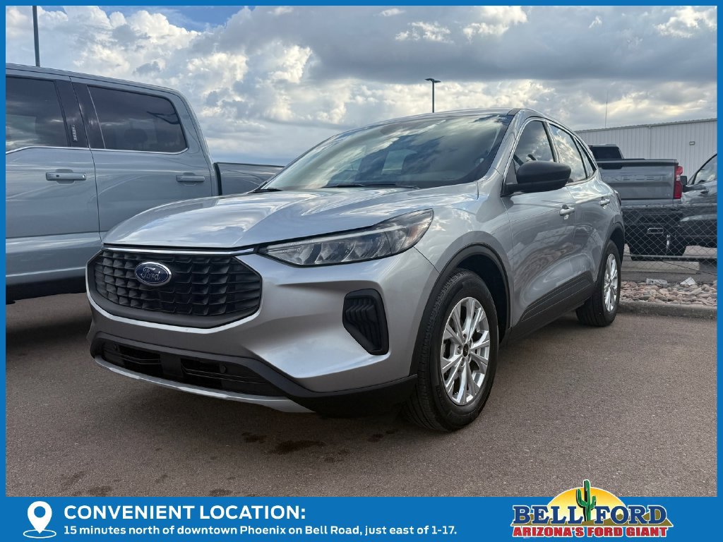 Used 2023 Ford Escape Active FWD image 2