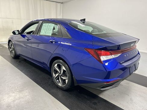 Used 2023 Hyundai Elantra SEL w/ Convenience Package image 7