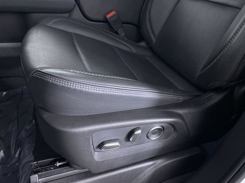 Used 2024 GMC Yukon XL Denali w/ Max Trailering Package image 9