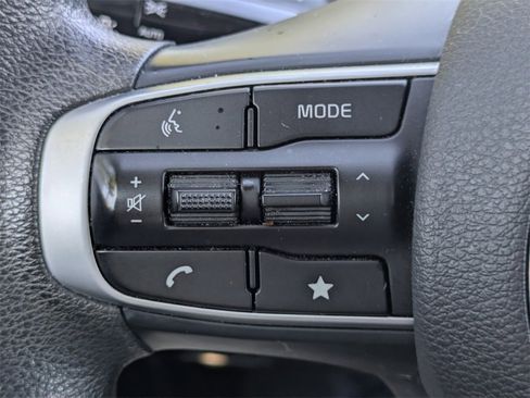 Used 2023 Kia Sportage LX image 23