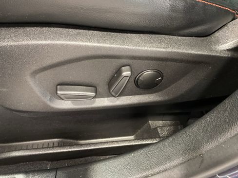 Used 2023 Ford Edge ST-Line image 16