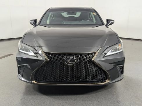 Used 2025 Lexus ES 350 w/ ES 350 Ultra Luxury Package FWD image 3