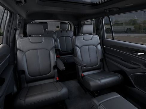 New 2026 Jeep Grand Cherokee L Limited AWD/4WD image 15