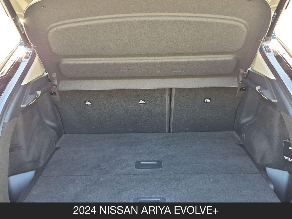 Used 2024 Nissan Ariya AWD image 25