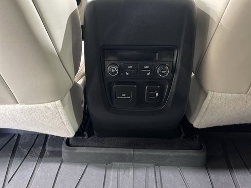 Used 2023 Buick Enclave Premium w/ Experience Buick Package image 13