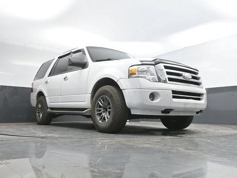 Used 2009 Ford Expedition XLT AWD/4WD image 41