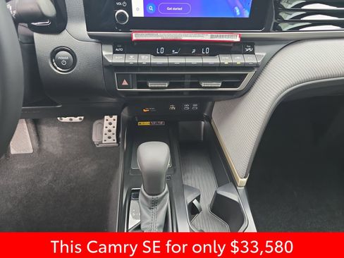 Used 2026 Toyota Camry SE FWD image 29