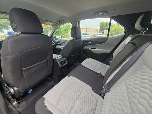Used 2020 Chevrolet Equinox LS image 14