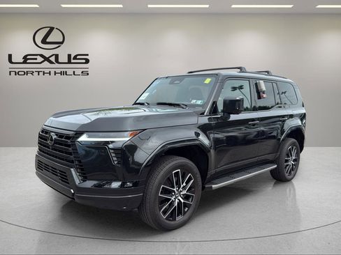 Used 2025 Lexus GX 550 w/ Accessory Package (2T) AWD/4WD image 1