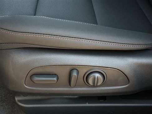 New 2026 Chevrolet Trax RS FWD image 5