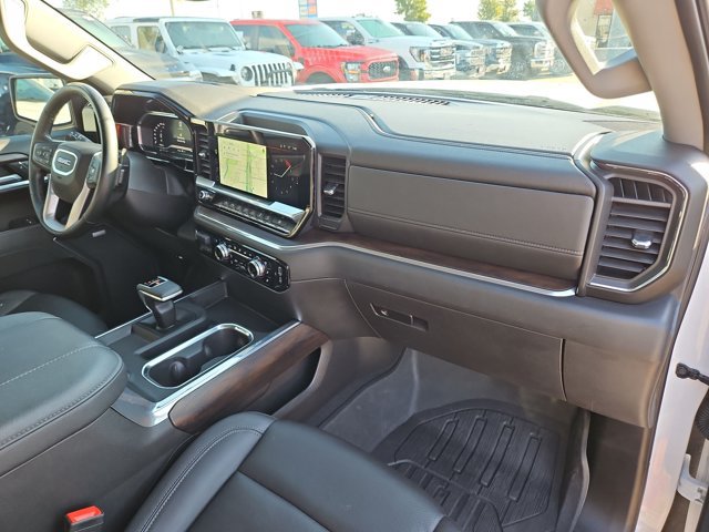 Used 2025 GMC Sierra 1500 SLT AWD/4WD image 23