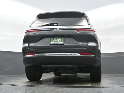 Used 2022 Jeep Grand Cherokee Limited image 28