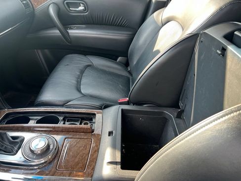 Used 2017 INFINITI QX80 4WD w/ Driver Assistance Package image 14