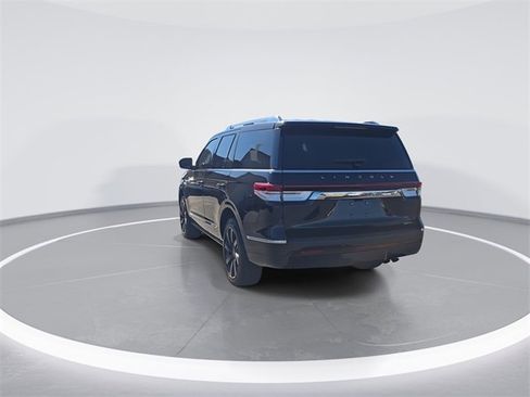 Used 2022 Lincoln Navigator Reserve image 7