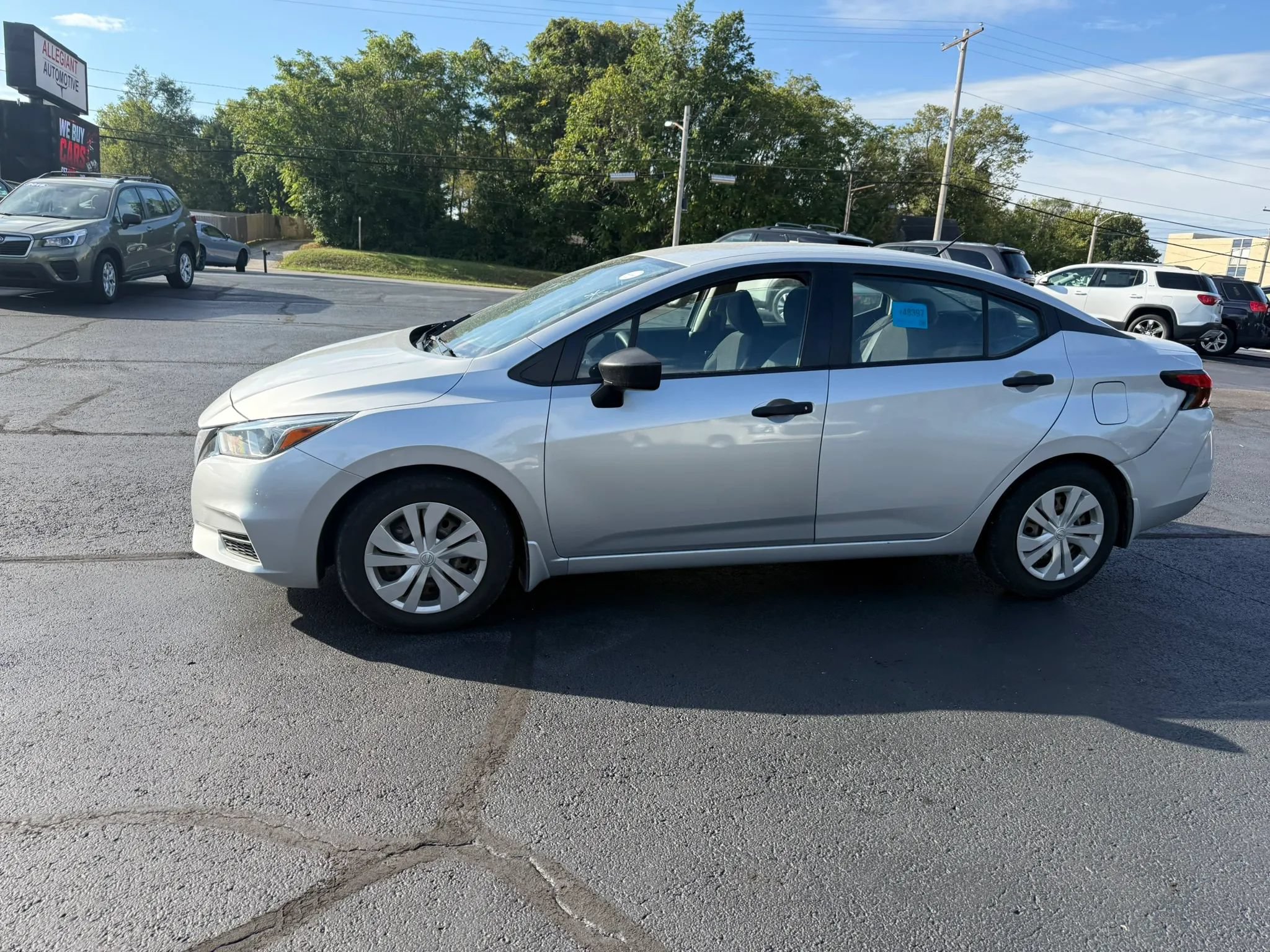 Used 2021 Nissan Versa S FWD image 4