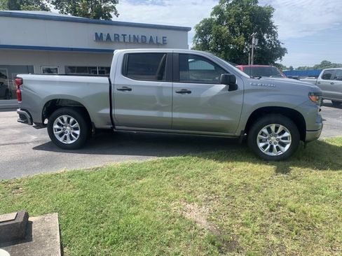 New 2025 Chevrolet Silverado 1500 Custom image 6