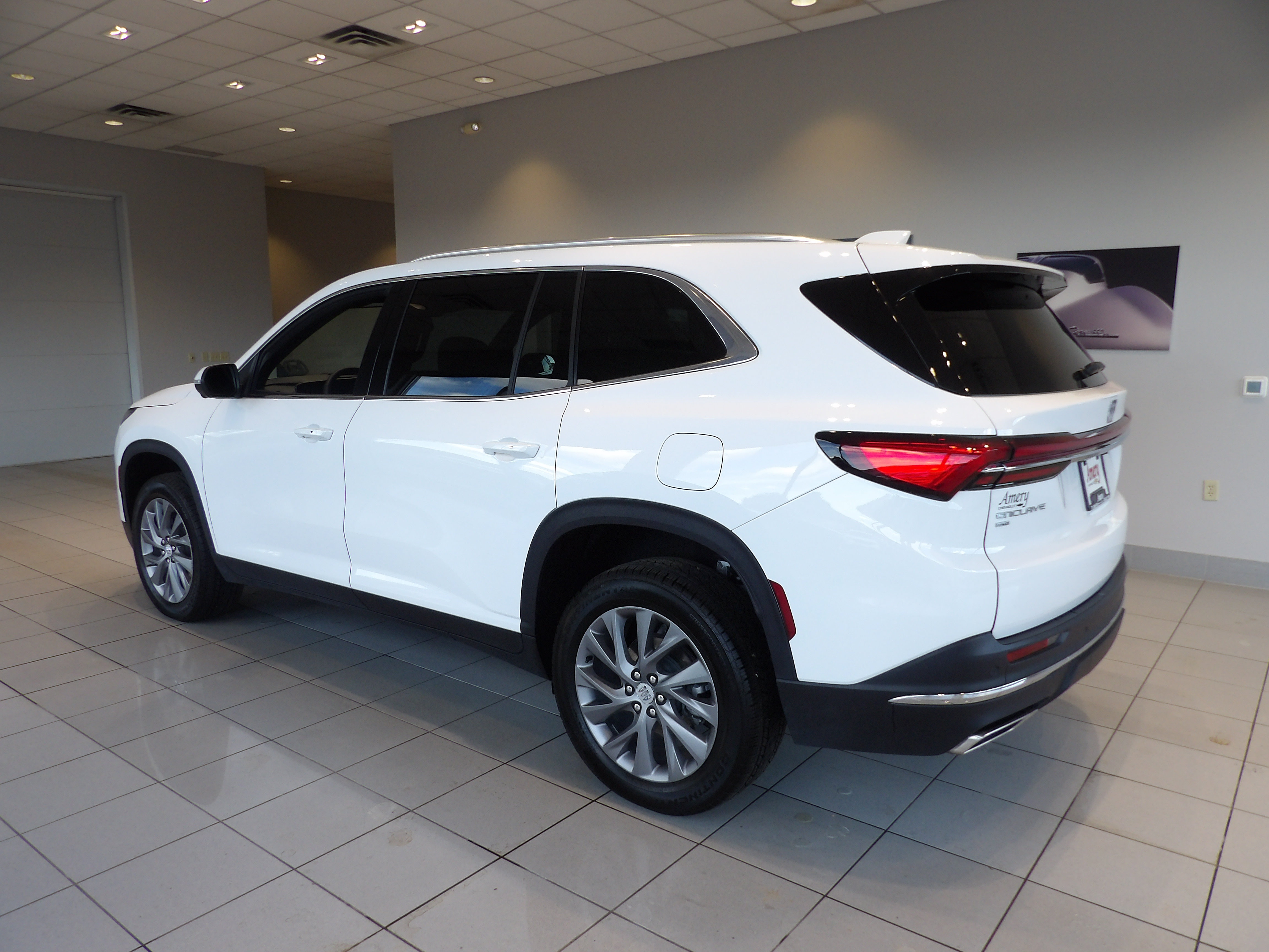 Used 2026 Buick Enclave Preferred AWD/4WD image 6