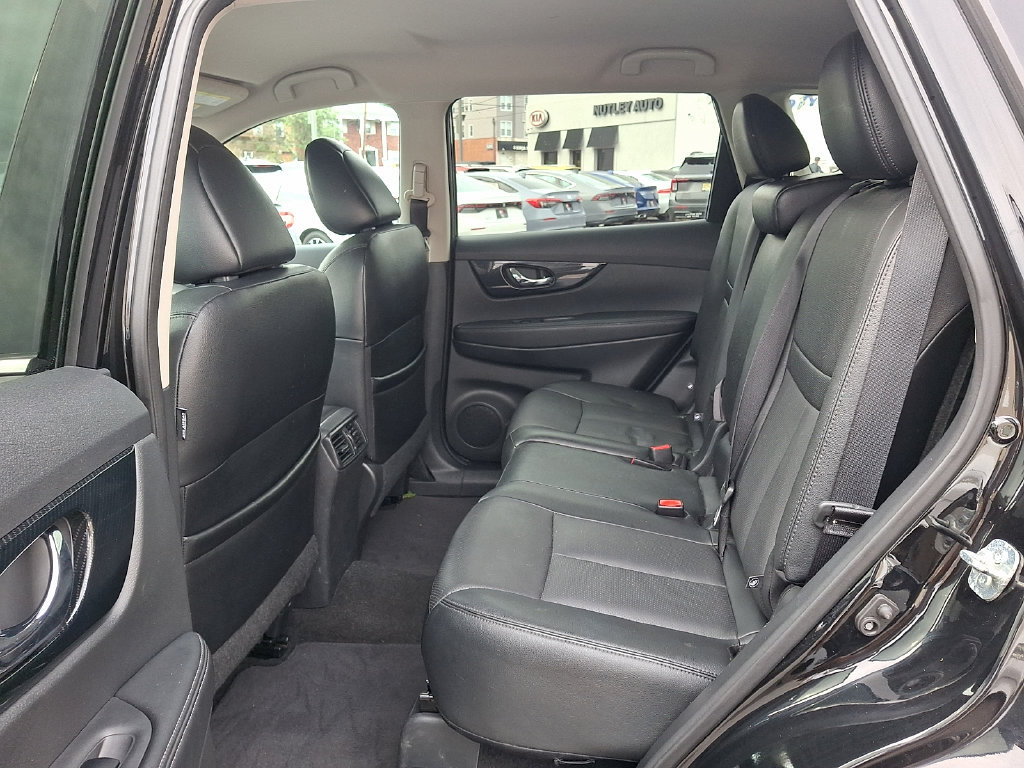 Used 2017 Nissan Rogue SL AWD/4WD image 10