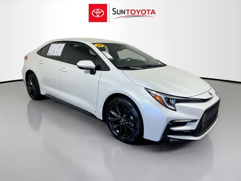 Used 2024 Toyota Corolla SE FWD image 1