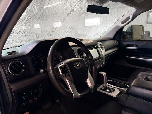 Used 2016 Toyota Tundra SR5 AWD/4WD image 8