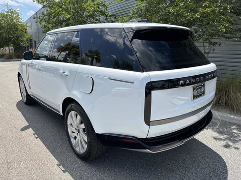 New 2026 Land Rover Range Rover SE AWD/4WD image 3