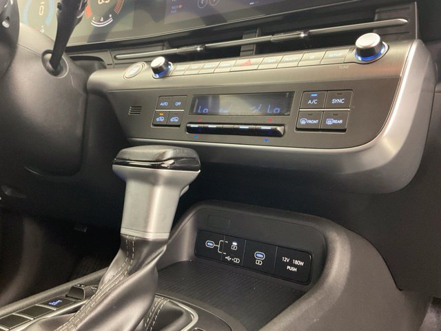 Used 2025 Hyundai Kona SEL AWD/4WD image 18