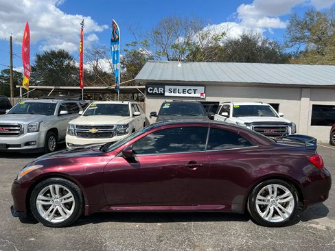 Used 2010 INFINITI G37 Convertible w/ Premium Pkg RWD image 8