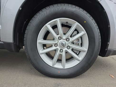 Used 2018 Dodge Journey SXT w/ Premium Group image 9