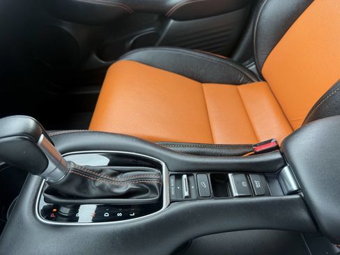 Used 2025 Honda HR-V Sport image 33