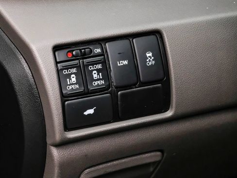 Used 2015 Honda Odyssey EX-L image 27