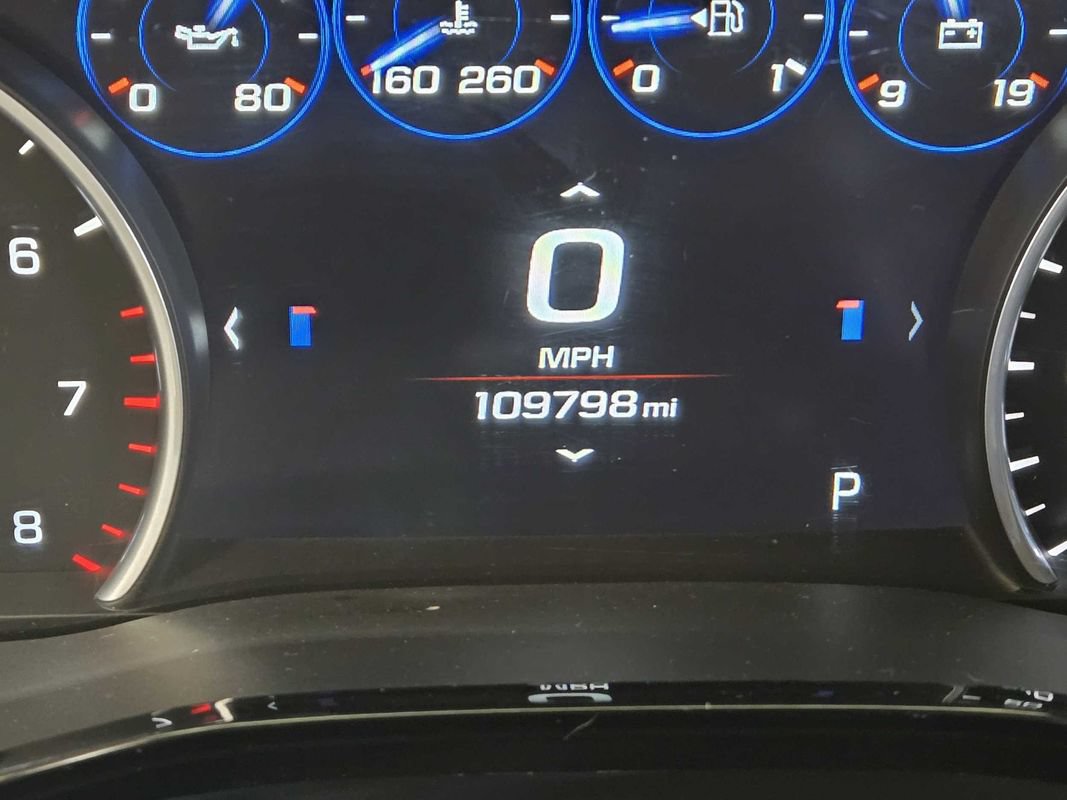 Used 2017 Cadillac XT5 Platinum w/ Driver Assist Package AWD/4WD image 10