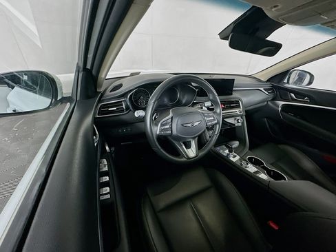 Used 2025 Genesis G70 2.5T RWD image 18