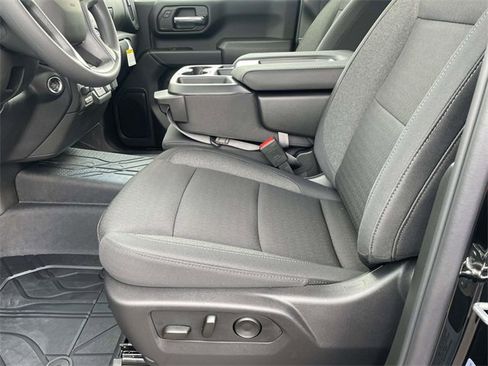 New 2025 Chevrolet Silverado 2500 Custom w/ Custom Value Package image 7