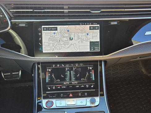 Used 2024 Audi RS Q8 image 9