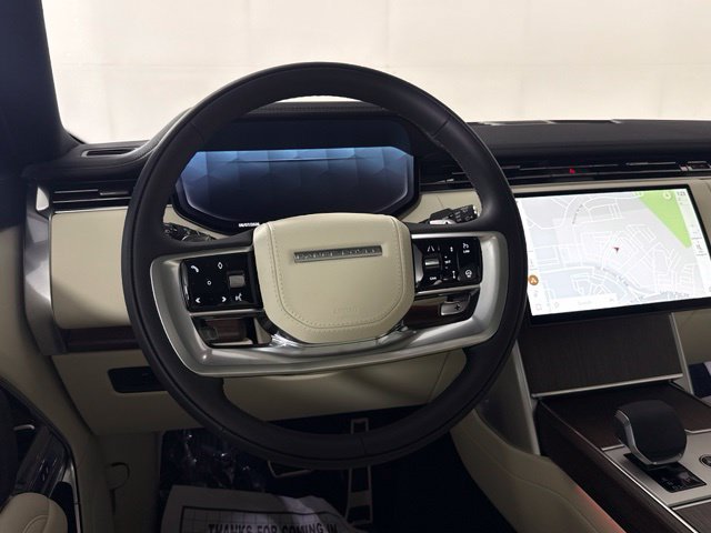 New 2026 Land Rover Range Rover Long Wheelbase SE AWD/4WD image 23