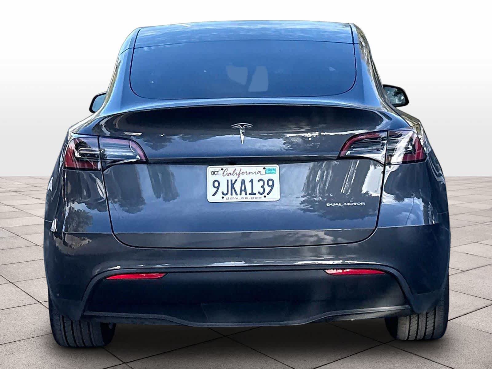 Used 2023 Tesla Model Y AWD image 7